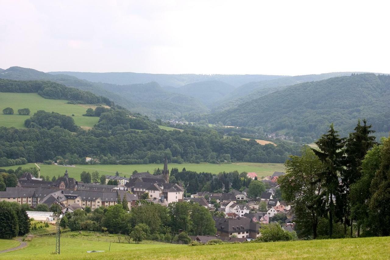 Hotel Zur Post Waldbreitbach Exteriör bild